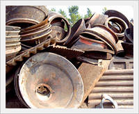Metal scrap, Moisture Content : 2%