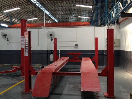Four Post Car Lift