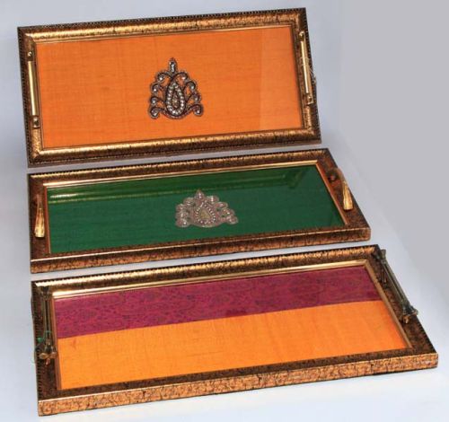 Handcrafted Brocade Serving Tray With Coaster Set