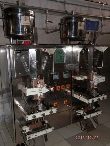 Electric Automatic Pouch Packing Machine, Voltage : 110V