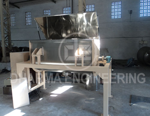 Ribbon Blender Application : For Mixing Namkeen, Chevda, Spices, Powder