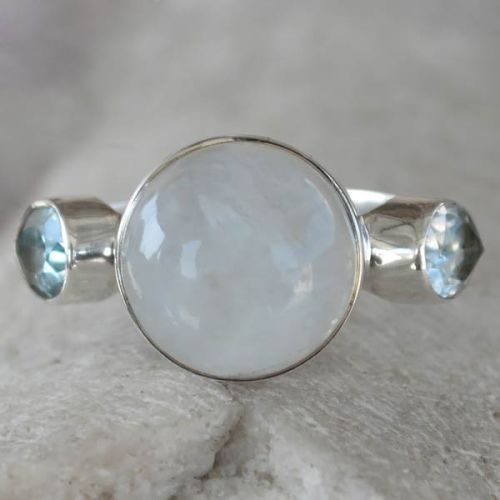 3.8 Gm Rainbow Moonstone & Blue Topaz Gem Stone 925 Sterling Original Silver Ring