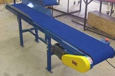 Metal Belt Conveyors, For Moving Goods, Feature : Easy To Use, Excellent Quality, Long Life, Scratch Proof