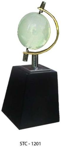 Polished Crystal Globe Trophy, For Winning Award, Pattern : Plain