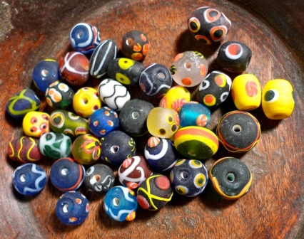 Glassbeads Glass Mix Fancy Frosted Bead