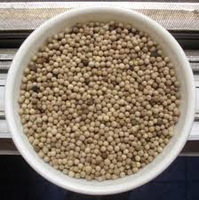 White and Black Pepper