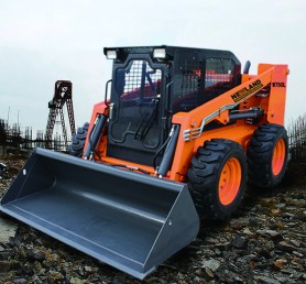 Short Skid Steer Loader