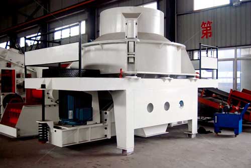 Sand making machine