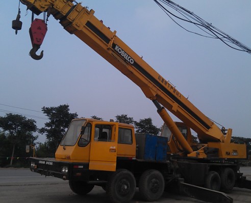 50t Truck Crane, Packaging Type : yellow