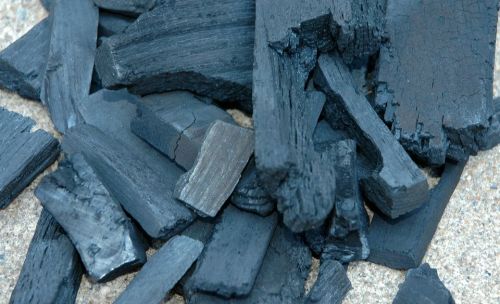 Hardwood charcoal, Calorific Value : 10000kcal/kg, 5000kcal/kg, 6000kcal