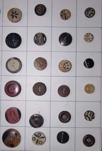 Natural Horn Buttons