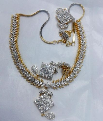 Imitation necklace set, Specialities : Unique Designs, Shiny Look, Perfect Shape,