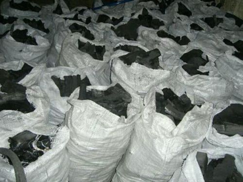 Hardwood charcoal, Moisture : 10%