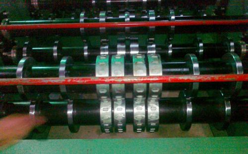 Decking Sheet Roll Forming Machine