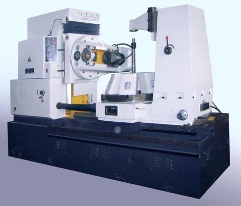 Gear hobbing machine