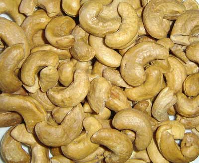 Cashew nuts, Taste : Light Sweet