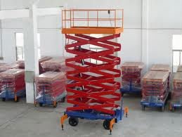 Scissor Aerial Work Platform, Brand Name : Berning