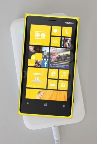 Qi Wireless Charger For Mobile Phone, Packaging Type : White