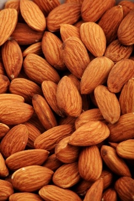 Almond nut