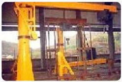 Revolving Jib Crane