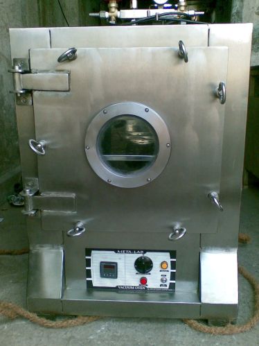 Vacuum Oven