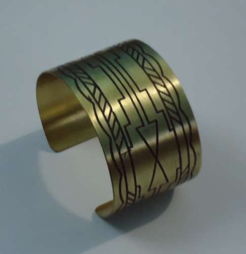 UNIQUE Cuff Bracelate, Color : Gold