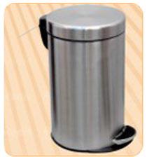 Plain Pedal Dustbin