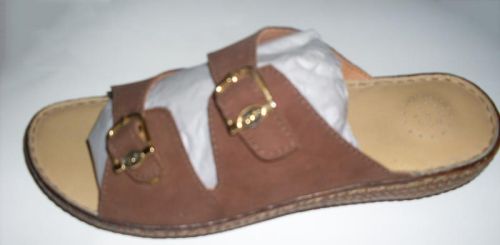 Ladies Leather Sandals