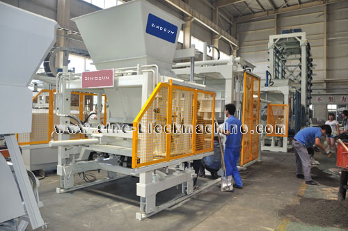 Concrete Block Making Machine, Capacity : 1000-1500 Blocks Per Hour