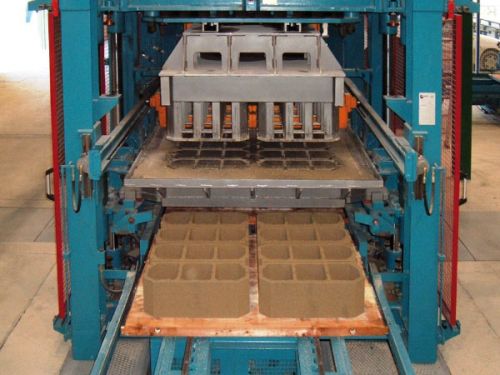 Block Making Machine, Brand Name : Compacta