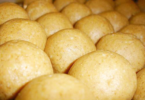 Shengdana Ladoo