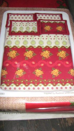 Bombay Dyeing Double Bed Sheet, Pattern : Printed