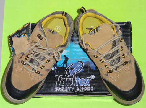 Vaultex Honeygold Mens Safety Shoes