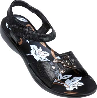 Plastic Ladies PU Sandals, Feature : Attractive Design, Completer Finishing, Good Quality, Nice Grip