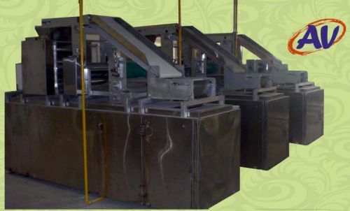 Full Automatic Chapati Making Machine (AV-CM-01), Production Capacity : 1000 PCS/HR