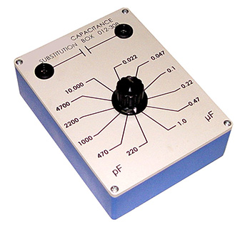 CAPACITANCE SUBSTITUTION BOX, Voltage : 250 V DC (max.)