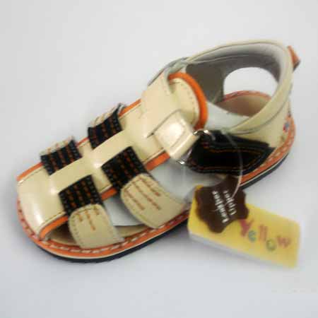 Childrens Sandals - 11