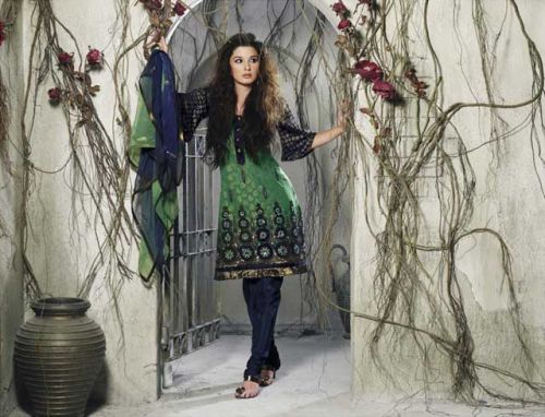 Salwar Suits (7138-A)