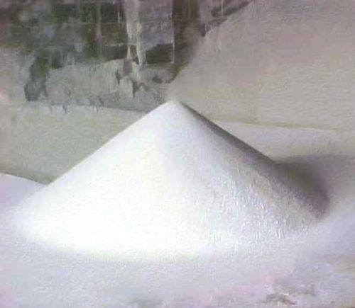 Urea Powder, Packaging Type : Pauch