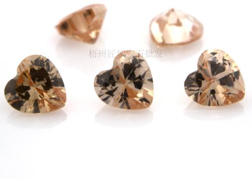 Heart Cubic Zirconia Stone 1mm-100mm, Packaging Type : CHAMPAGNE