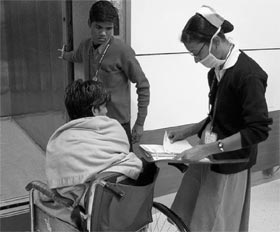 Hospital Lifts, Automatic Grade : Automatic