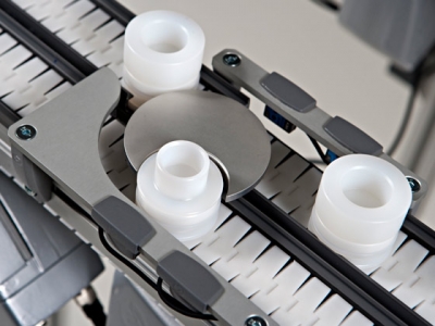 FlexLink Conveyor Systems Pallet and Puck Handling