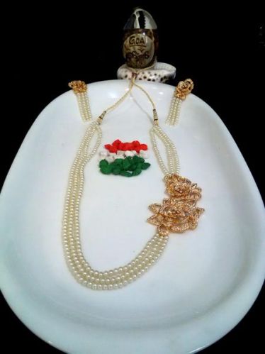 Pearl Necklace Set