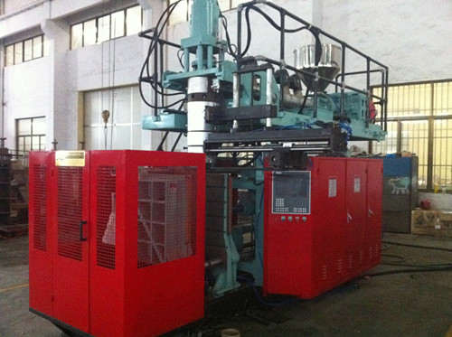 Blow Molding Machine