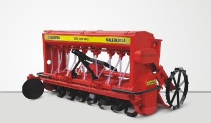 Hydraulic Semi Automatic Dasmesh Roto Seed Drill, For Agricultural Use