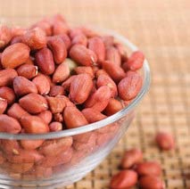 Raw peanuts