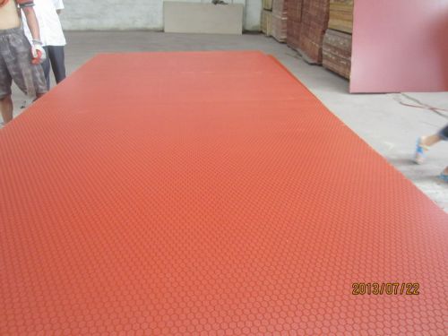 Film faced plywood, Finishing : Polished