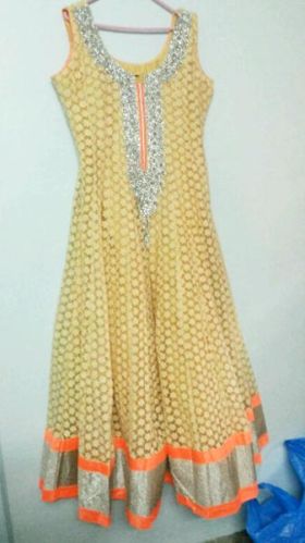 Ladies Sleeveless Kurti