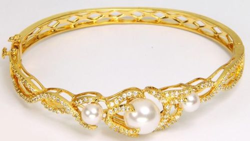 Pearl Bangle Bracelet