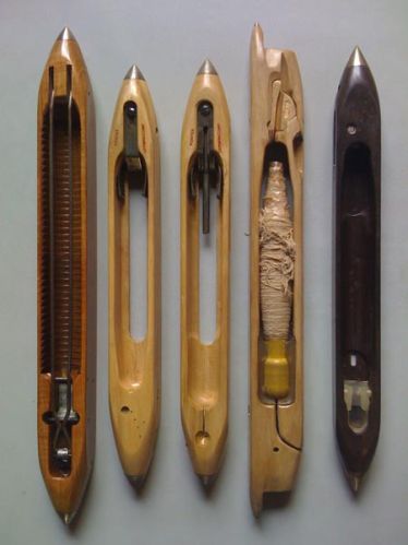 Hylum Weaving Shuttles, Color : Brown, Packaging Type : Box